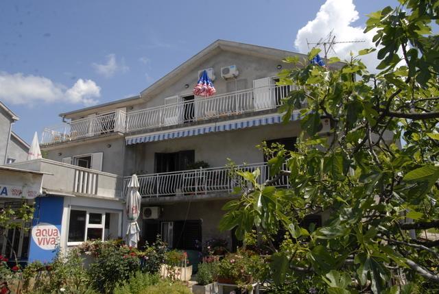 Apartments Dosljak Τίβατ Εξωτερικό φωτογραφία