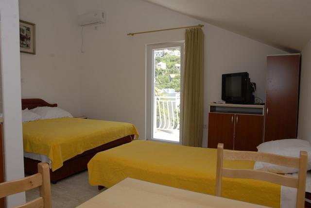 Apartments Dosljak Τίβατ Εξωτερικό φωτογραφία