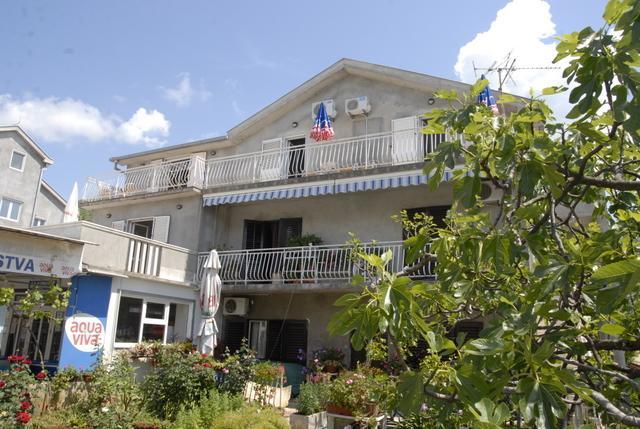 Apartments Dosljak Τίβατ Εξωτερικό φωτογραφία