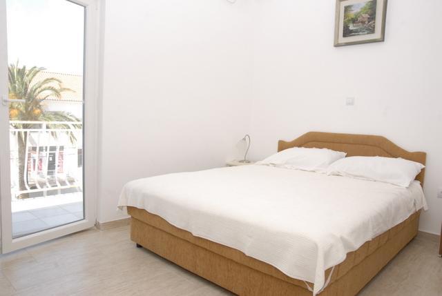 Apartments Dosljak Τίβατ Εξωτερικό φωτογραφία